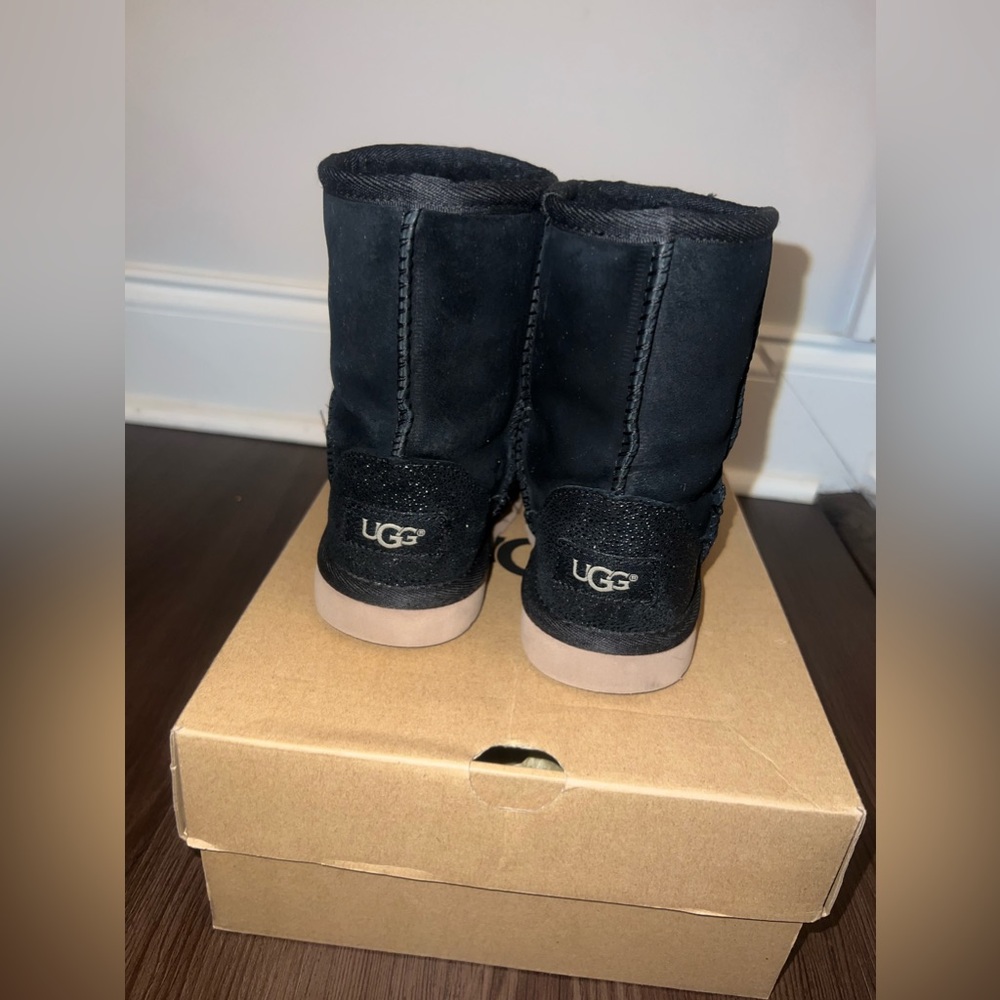 Little kids Sparkle Ugg boots T Classic Short Serein Black size 11